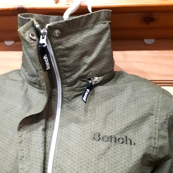 Bench Jacket - Picture 2 of 5